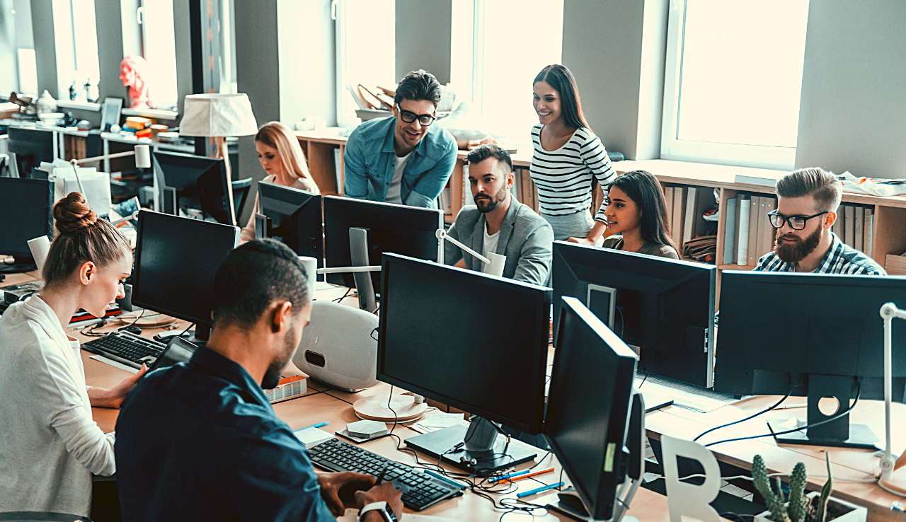 How outsourcing can help companies to navigate talent shortage image